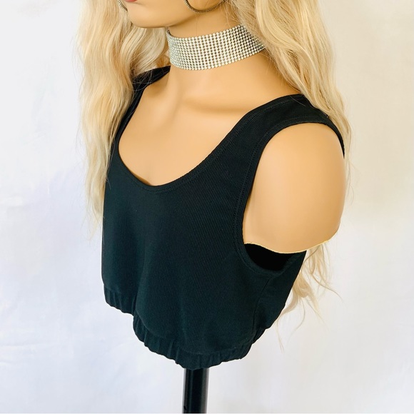 Gorgeous 24” Champagne Color 13x2.5 Lace Front Premium Fiber Wig - Picture 6 of 8